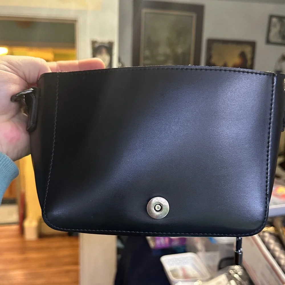 Claudia Casanova Black Crossbody Bag - Picture 9 of 14